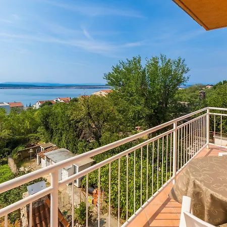 Appartement Komfortables Mit Meerblick, Bbq-bereich, Garten, Privatparkplatz