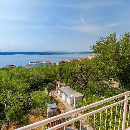 Komfortables Mit Meerblick, Bbq-bereich, Garten, Privatparkplatz Appartement Dramalj