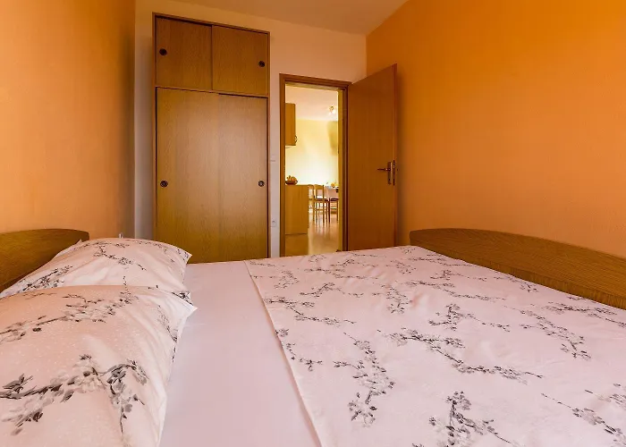 Apartamento Komfortables Mit Meerblick, Bbq-bereich, Garten, Privatparkplatz *