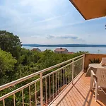 Διαμέρισμα Komfortables Mit Meerblick, Bbq-bereich, Garten, Privatparkplatz