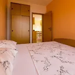 Διαμέρισμα Komfortables Mit Meerblick, Bbq-bereich, Garten, Privatparkplatz *