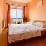 Komfortables Mit Meerblick, Bbq-bereich, Garten, Privatparkplatz Διαμέρισμα *