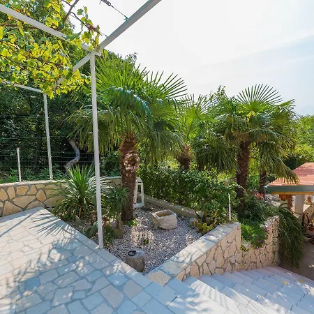 Komfortables Mit Meerblick, Bbq-bereich, Garten, Privatparkplatz *