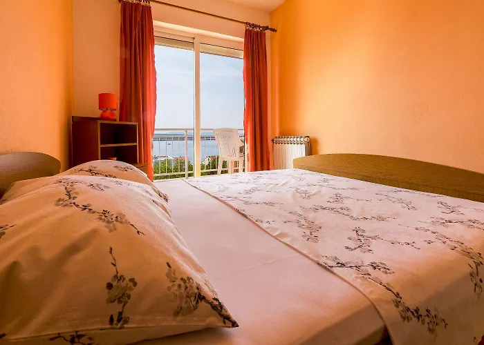 Apartament Komfortables Mit Meerblick, Bbq-bereich, Garten, Privatparkplatz Dramalj