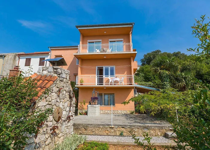 Apartament Komfortables Mit Meerblick, Bbq-bereich, Garten, Privatparkplatz