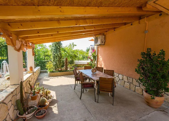 Apartament Komfortables Mit Meerblick, Bbq-bereich, Garten, Privatparkplatz Dramalj